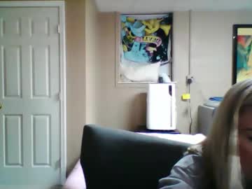 bubblesxxx615xxx601's chat room