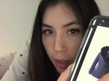 lilylustxoxo's chat room