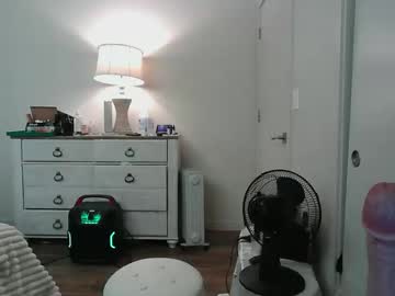 esoterickitten777's chat room