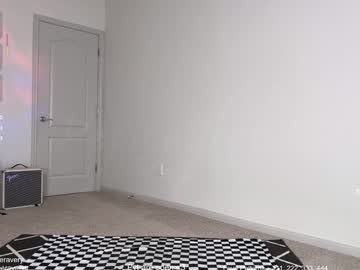 petitebrat's chat room