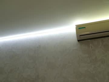 v_deville's chat room