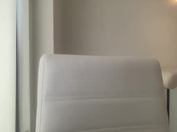 ellaxrosee's chat room