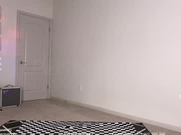 petitebrat's chat room