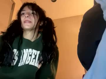 esoterickitten777's chat room