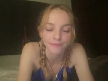 lilbitali's chat room