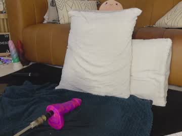 taylor_love_303's chat room