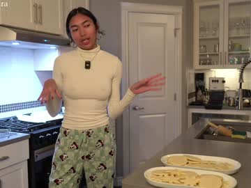 littlemiss_kira's chat room