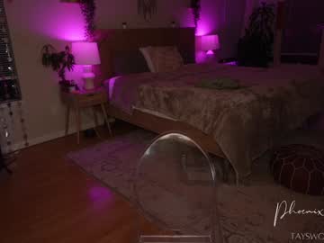 phoenix_taylor's chat room
