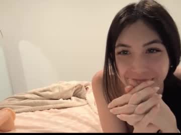 lilylustxoxo's chat room