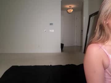 lunarose17's chat room