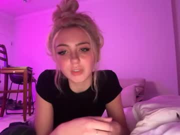 chloeros3e's chat room