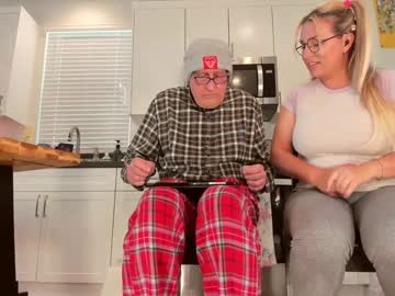 realtoxxxmaria's chat room