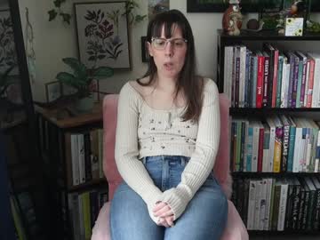 ellynaomi's chat room