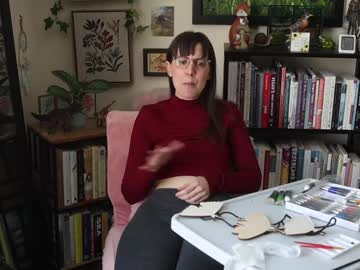 ellynaomi's chat room