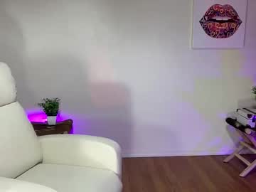 bunnieandthedude's chat room