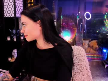 alma_pearl's chat room