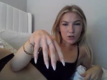 emmabrooksxo's chat room