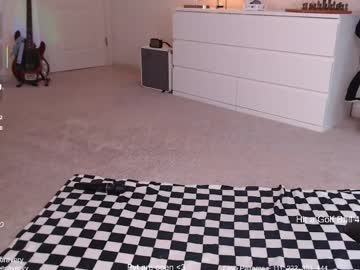 petitebrat's chat room