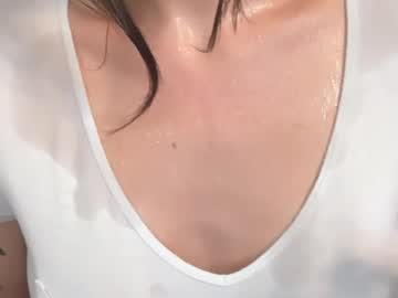 ella2sweet's chat room