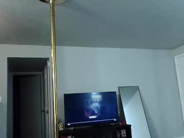 yellowpony121212's chat room