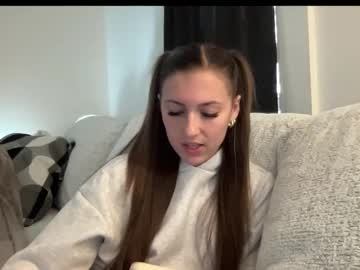 laylahlaylah1's chat room