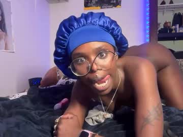 kinkycoupleinteracial's chat room