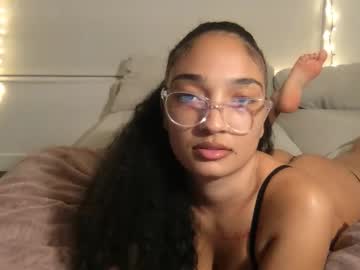 rosalinatoosexy's chat room