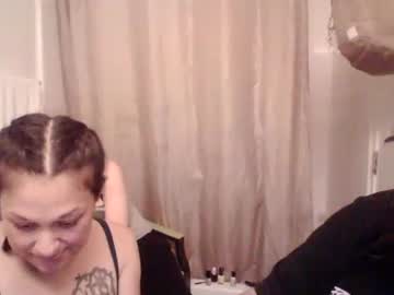 lilbratty_clouds_ogpuffdragon's chat room