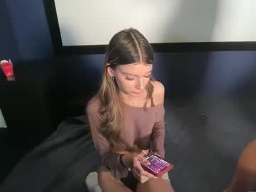 clairewalkerrr's chat room