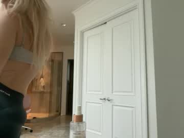 lilybrown07's chat room