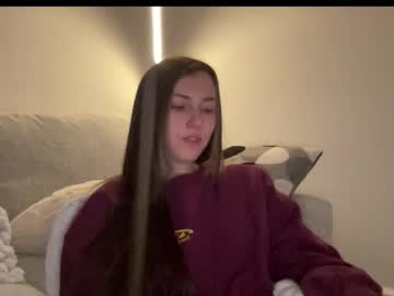 laylahlaylah1's chat room