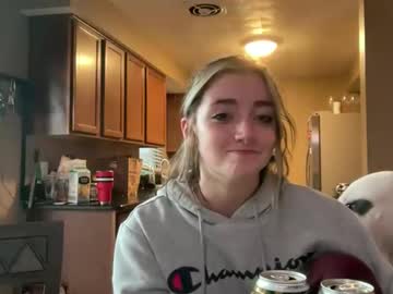 honeybunny245's chat room