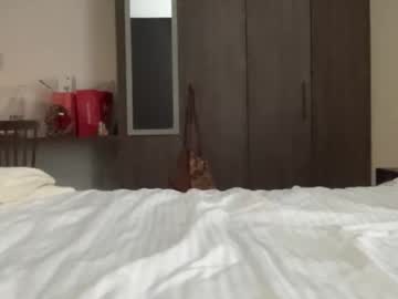 lilbitali's chat room