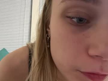 lanademira's chat room