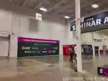 laurenphillips's chat room