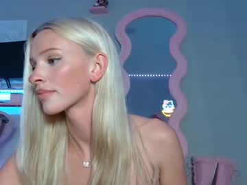 elsa_may's chat room
