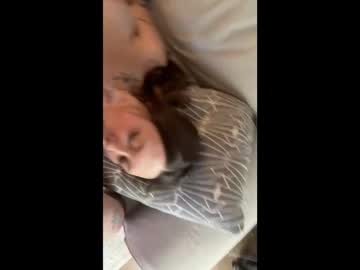 lunalustt's chat room