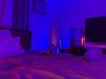 little_lies's chat room