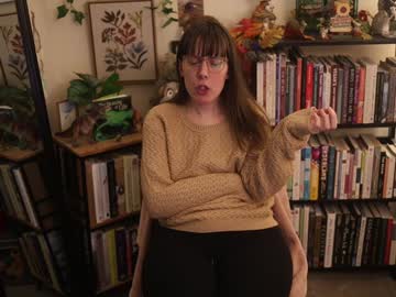 ellynaomi's chat room