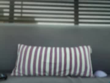 sayplsgdgrl's chat room