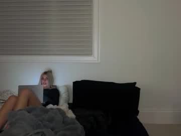 chloeros3e's chat room