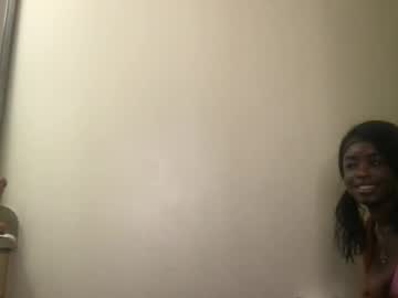 bambinokitt3n's chat room