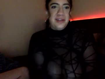 doubleendeddesire's chat room