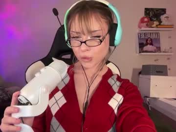 averyyy333's chat room