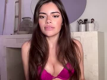 poutyselena's chat room