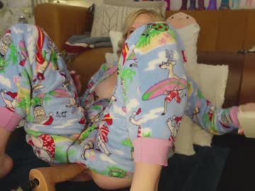 taylor_love_303's chat room