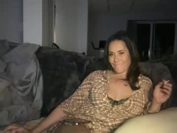 sayplsgdgrl's chat room