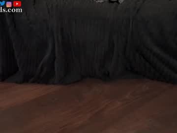 serareads's chat room