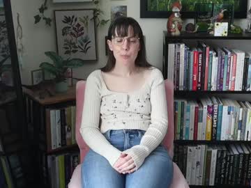 ellynaomi's chat room