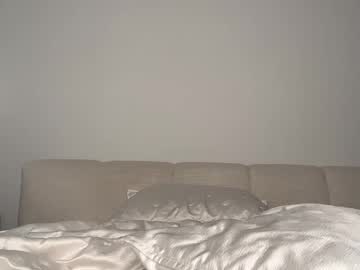 dollyrhodesss's chat room